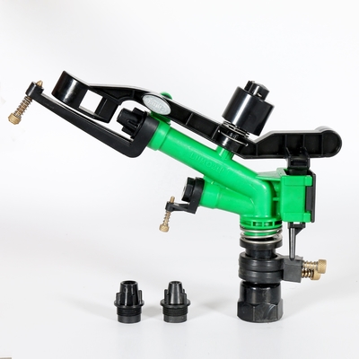 2.4-9.7m3/h Plastik-Regen-Sprinkler-Bewässerungssystem Anschluss Größe 1&quot;